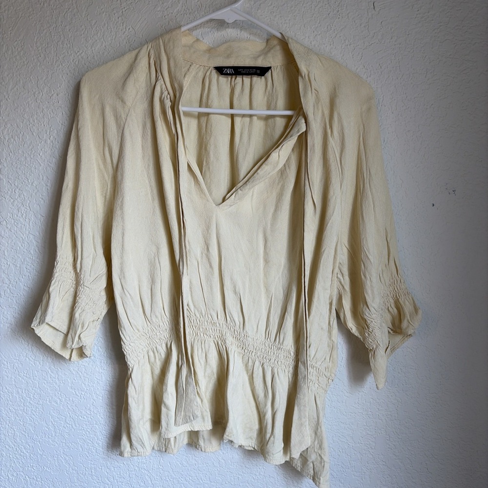 ZARA Smocked Waist Off White Dressy Bohemian Top Shirt With tie Size Small